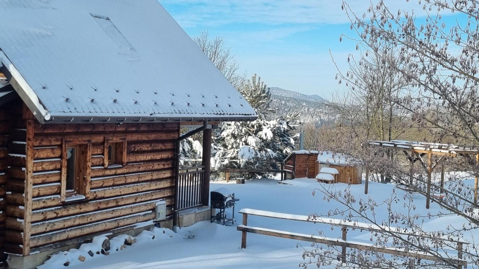 Domki Na Wzgorzu Nowica Exterior foto
